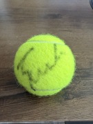 Iga Świątek piłeczka z autografem 