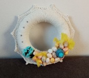 Wianki na drzwi na Wielkanoc 