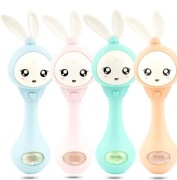 Grzechotka interaktywna  z muzyką - Króliczek