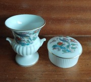 Wazonik i puzderko Wedgwood Kutani Crane (paw)