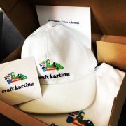 T-shirt dziecięcy 122 oraz czapka craft karting