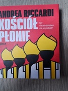 Kościół   płonie