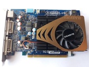 Płyta główna, karta graficzna, przewody, kości RAM, głośniki, obudowa inne