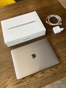 MacBook Air 13” M1 2020 (16GB RAM, 256GB SSD)