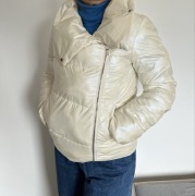 Kurtka ocieplana opalizująca