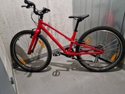 Rower dziecięcy Specialized Jett 24 jak nowy, ze znikomym przebiegiem