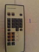 dwa piloty do starych telewizorów