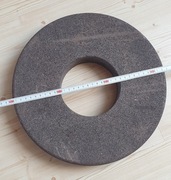 Kamień szlifierski o wymiarach 330x127x52 