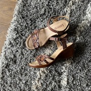 brązowe sandały Lasocki 37 kwiaty na koturnie lato wakacje