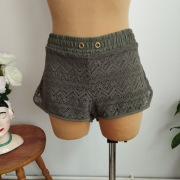 Koronkowe spodenki damskie Ensored – khaki, rozmiar 42, stan bardzo dobry