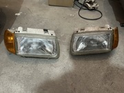 Komplet reflektorów przednich Volkswagen Polo 6n Classic, Caddy