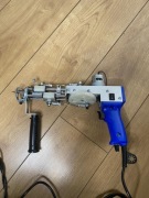 Pistolet do tuftingu (tufting gun) – zestaw