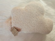 Poduszka chmurka, dekoracja świąteczna, ecru/kremowy baranek boucle