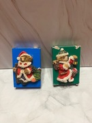 Dekoracja świąteczna Figurki Misiów Świętych Mikołajów