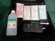 Pehametr Kompaktowy wodoszczelny pH-mV-T°-metr HI 