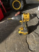 Wkrętarka akumulatorowa DeWalt DCD100Y