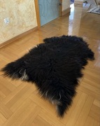 Islandzka owcza skóra dekoracyjna XXL – długie włosie, głęboka czerń