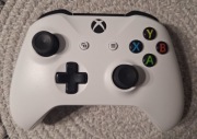 Kontroler xbox 1708 biały zmodyfikowany soft(super stan)