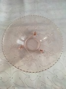 Szklana rozalinowa patera na nóżkach, PRL