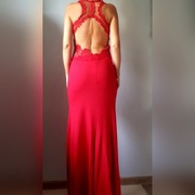 Studniówka czerwona suknia