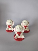 Figurki z masy cukrowej. Słodki królik. Dekoracje na tort