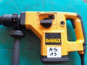 MŁOT UDAROWY DEWALT