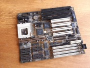 Płyta główna Intel Socket 7 - niekompletna / stan nieznany