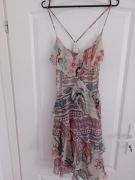 Zwiewna sukienka na ramiączkach XS