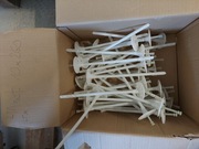 Kołki do styropianu 10x240 