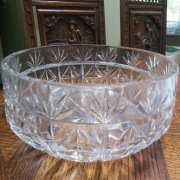 Ciężka kryształowa misa z okresu PRL- lata 70-te., średnica 23cm.