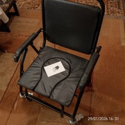 Wózek inwalidzki SUPRETTO z wyposażeniem sanitarnym