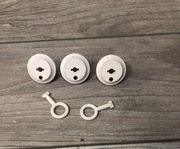 Zaślepki zatyczki na gniazdka kontakty ochronne przed dziećmi 