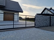 Brama panelowa do 5m ze słupkami 80x80x230 ocynk + ral