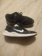 Nike buty sportowe chłopięce 37 ,5 czarne