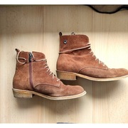 Botki zamszowe do kostek brązowe sznurowane, zamek, niski obcas  rozmiar 39