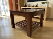 Stolik kawowy drewniany - dębowy w kolorze koniak