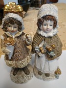 Świąteczne figurki dziewczynek