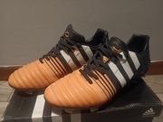 Buty piłkarskie ADIDAS NITROCHARGE r. 42 1/2
