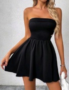 Krótka czarna sukienka