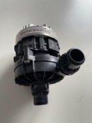 MERCEDES GLC W 254 ORYGINALNA POMPA WODY A0005000801
