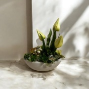 Stroik wielkanocny z tulipanami 