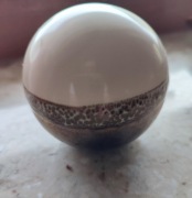 Ozdoba ceramiczna w kształcie kuli