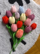 Tulipan na szydełku niebieski nowy 