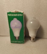 Żarówka LED E27 z czujnikiem ruchu i zmierzchu 