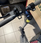 Hulajnoga elektryczna Xiaomi Mi - Electric Scooter z dodatkami i siodełkiem