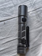Latarka Alonefire X82 z Temu