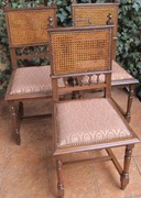 krzesła z początku xxw