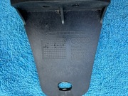 Mocowanie tapicerki drzwi przód lewe 4L0831541 AUDI Q7 4L