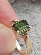 Złoty i piękny, nowy pierścionek z turmalinem zielonym 1.67ct. 