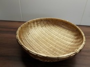 Miska kosz koszyk patera z bambusa 26 cm x 8,5 cm w złotym kolorze